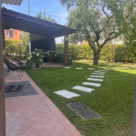 Apartment Gardaessence Peschiera del Garda